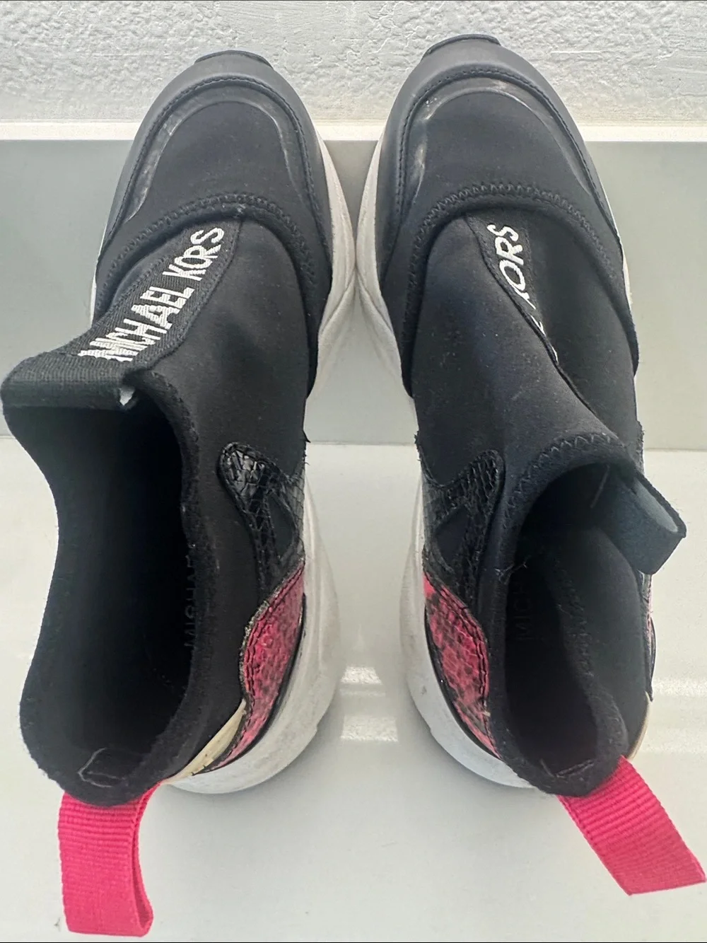 Michael Kors Kids Black & Hot Pink Slip-On Sneakers with White Sole